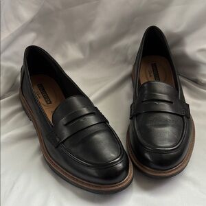 Clark’s Westlynn Ayla penny loafer black 8 - NWOB